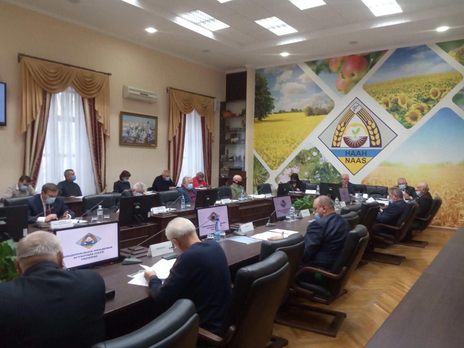 Відбулось засідання Президії НААН з розгляду питання «Біологічний метод захисту рослин: практика застосування  і перспективи для України»