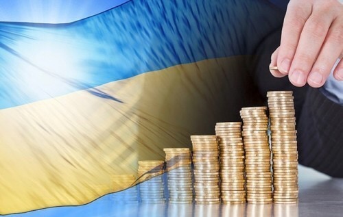 В Україні динамічно зростає заробітна плата в харчовій промисловості та сільському господарстві